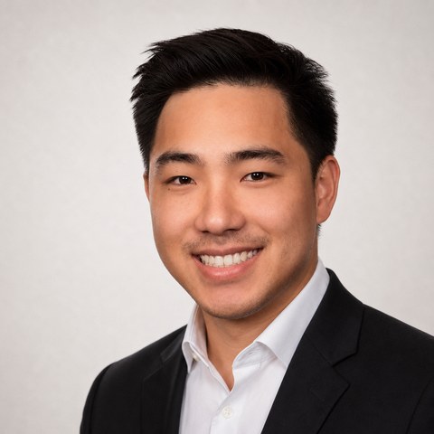 Jonathan Roh, CEO of Omni